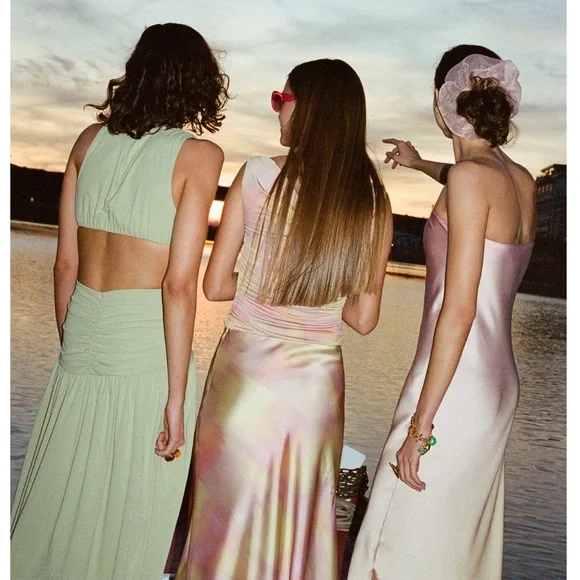 Zara STRAPLESS TIE DYE SATIN EFFECT DRESS - Picture 14 of 16